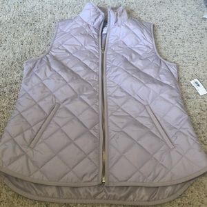 NWT quilted Old Navy puffer vest